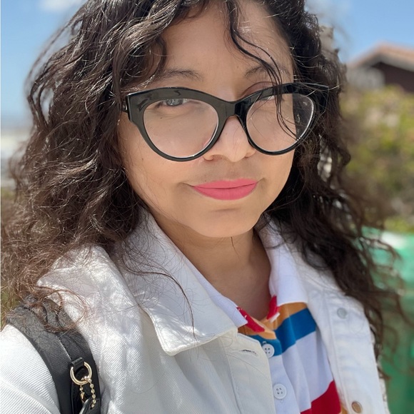 Meet your Posher, Rosa - Picture 7 of 12